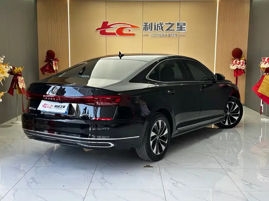 Volkswagen Passat Passat 2023 330TSI Elite Edition 2023 — миниатюра 4