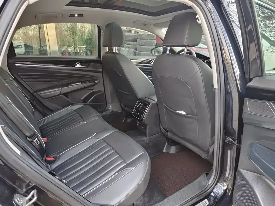 Volkswagen Passat Passat 2023 330TSI Star Elite Edition 2023 — миниатюра 5
