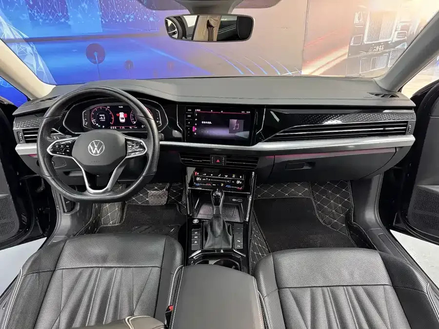 Volkswagen Passat Passat 2022 330TSI Deluxe Edition 2022 — миниатюра 3