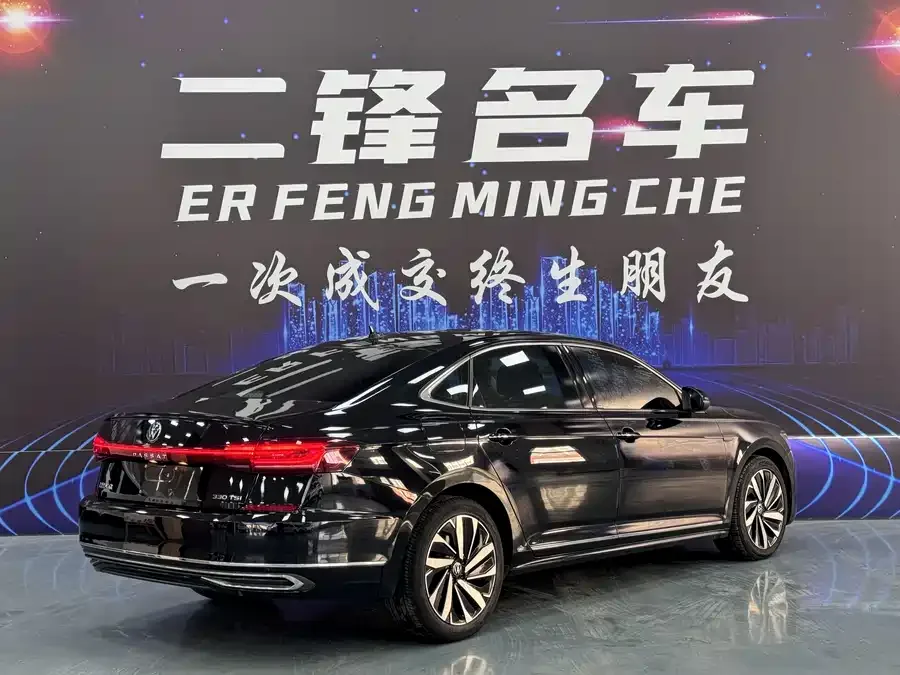 Volkswagen Passat Passat 2022 330TSI Deluxe Edition 2022 — миниатюра 4