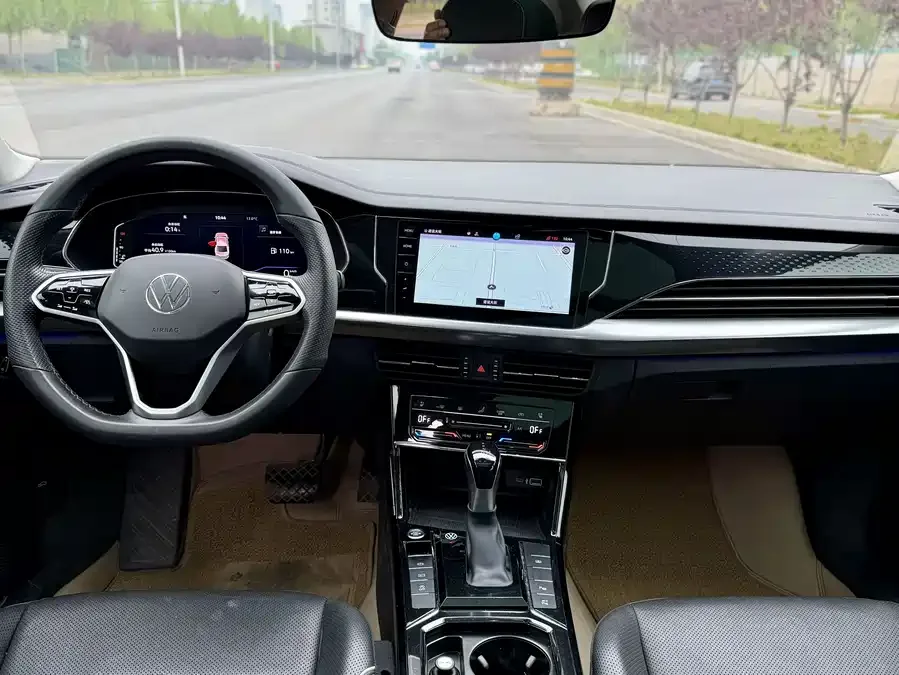 Volkswagen Passat Passat 2023 facelift 330TSI Starry Sky Premium Edition 2023 — миниатюра 4