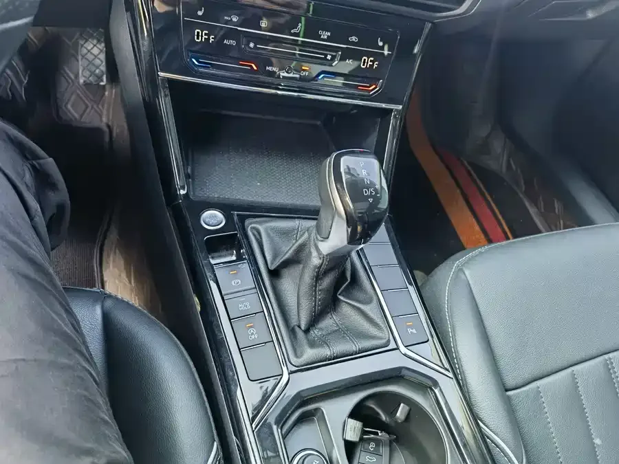 Volkswagen Passat Passat 2022 330TSI Star Elite Edition 2022 — миниатюра 4