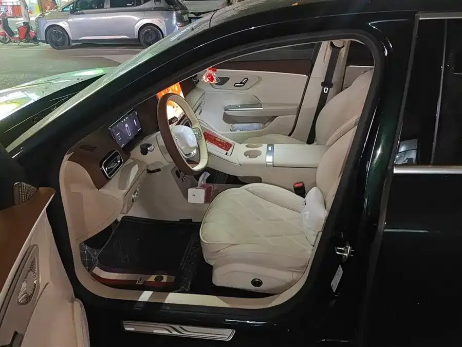 Chery Fengyun Fengyun A9L Fengyun A9L 2025 Executive Edition 2025 — миниатюра 3