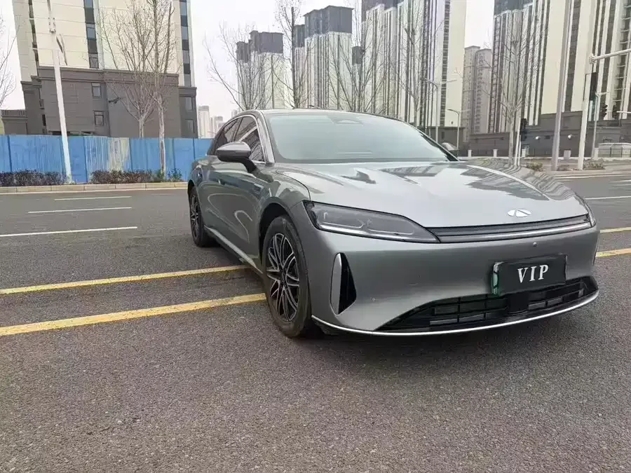 Chery Fengyun Fengyun A9L Fengyun A9L 2025 260 Super Long Range Deluxe Edition 2025 — миниатюра 2