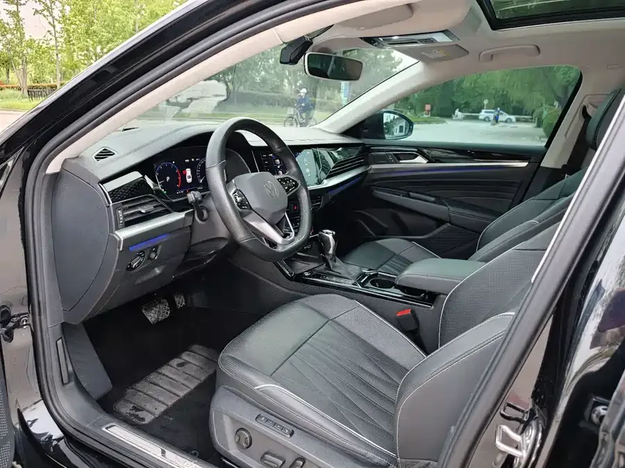 Volkswagen Passat Passat 2022 380TSI Flagship Edition 2022 — миниатюра 3