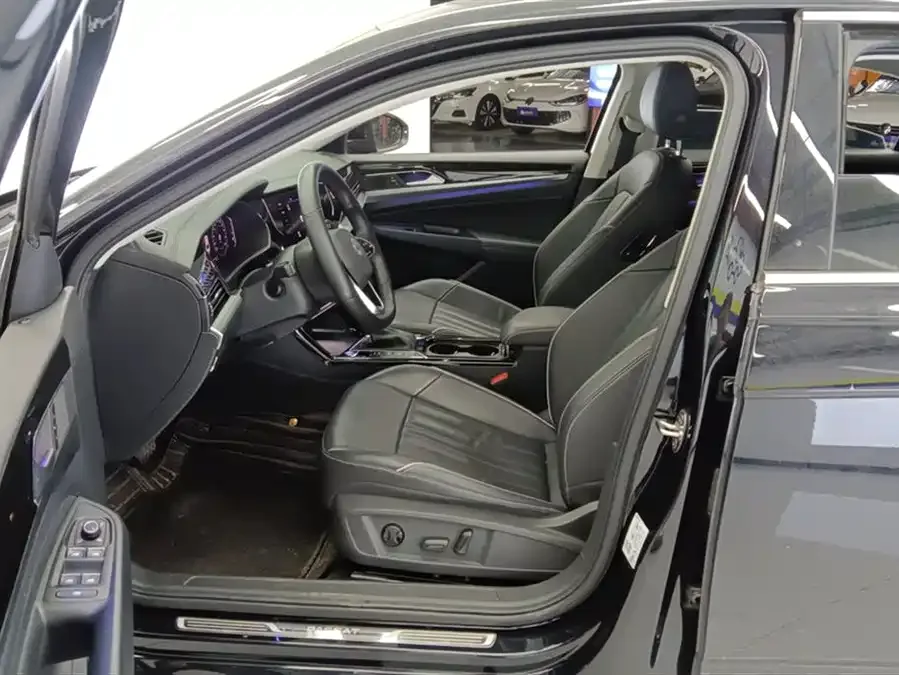 Volkswagen Passat Passat 2023 facelift 330TSI Star Elite Edition 2023 — миниатюра 3