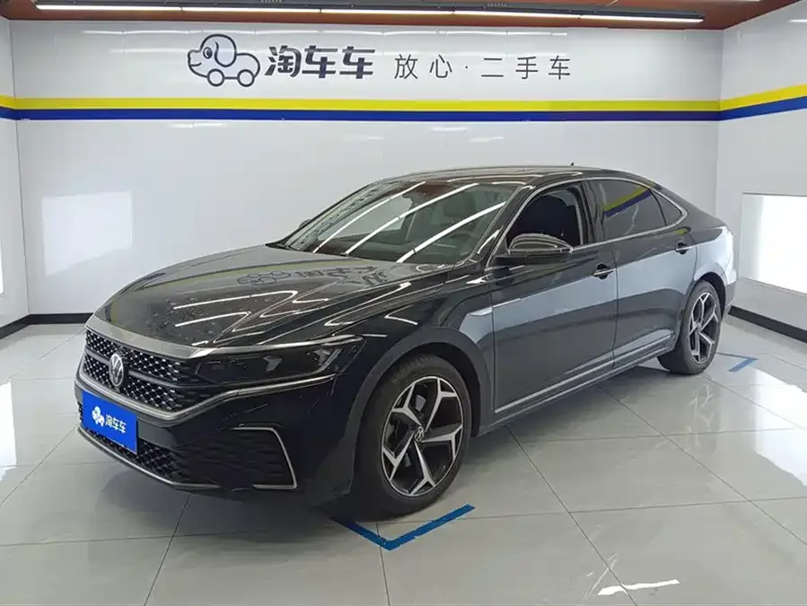 Volkswagen Passat Passat 2023 facelift 330TSI Star Elite Edition 2023 — фото 1, купить с доставкой в Москву