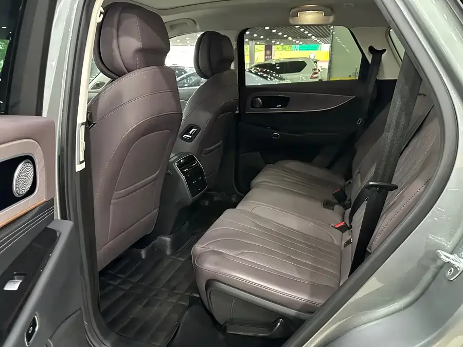 Chery Tiggo 9 C-DM Tiggo 9 C-DM 2025 1.5T 106KM Super Edition 5-seater Ternary Lithium 2024 — миниатюра 2