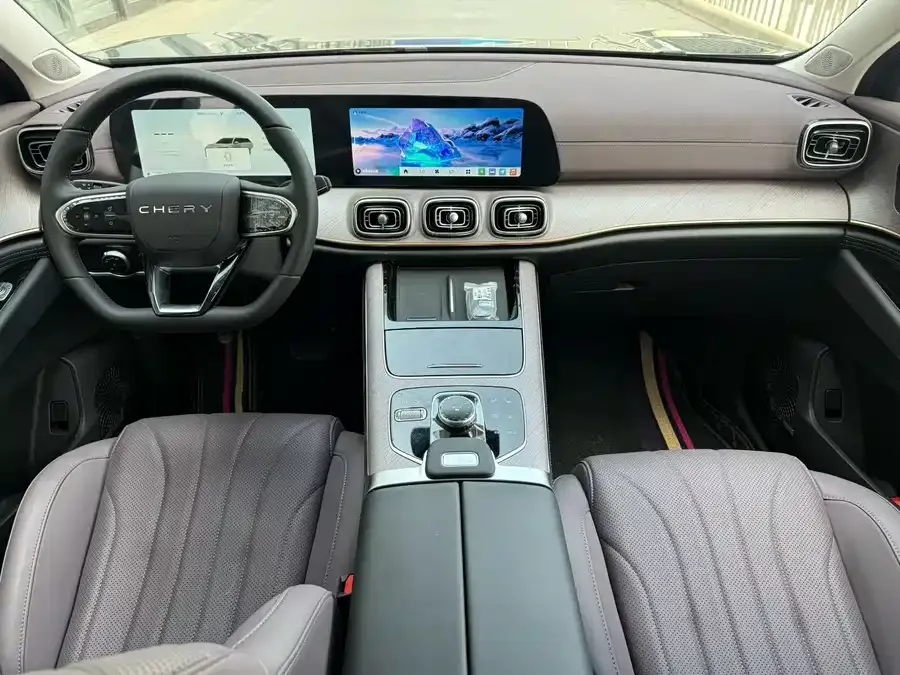 Chery Tiggo 9 C-DM Tiggo 9 C-DM 2025 1.5T 106KM Enjoyable Edition 5-seater LiFePO4 2026 — миниатюра 5