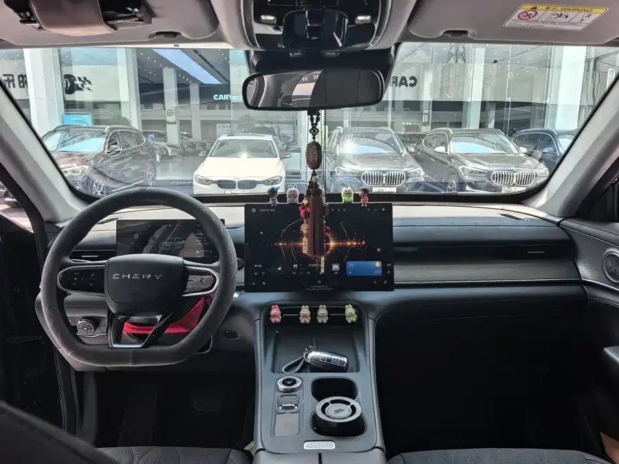 Chery Tiggo 8 PLUS Tiggo 8 PLUS 2025 290TGDI DCT Luxury Edition 2025 — миниатюра 2