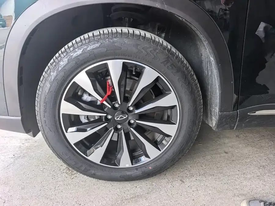 Chery Tiggo 8 PLUS Tiggo 8 PLUS 2025 290TGDI DCT Luxury Edition 2025 — миниатюра 5