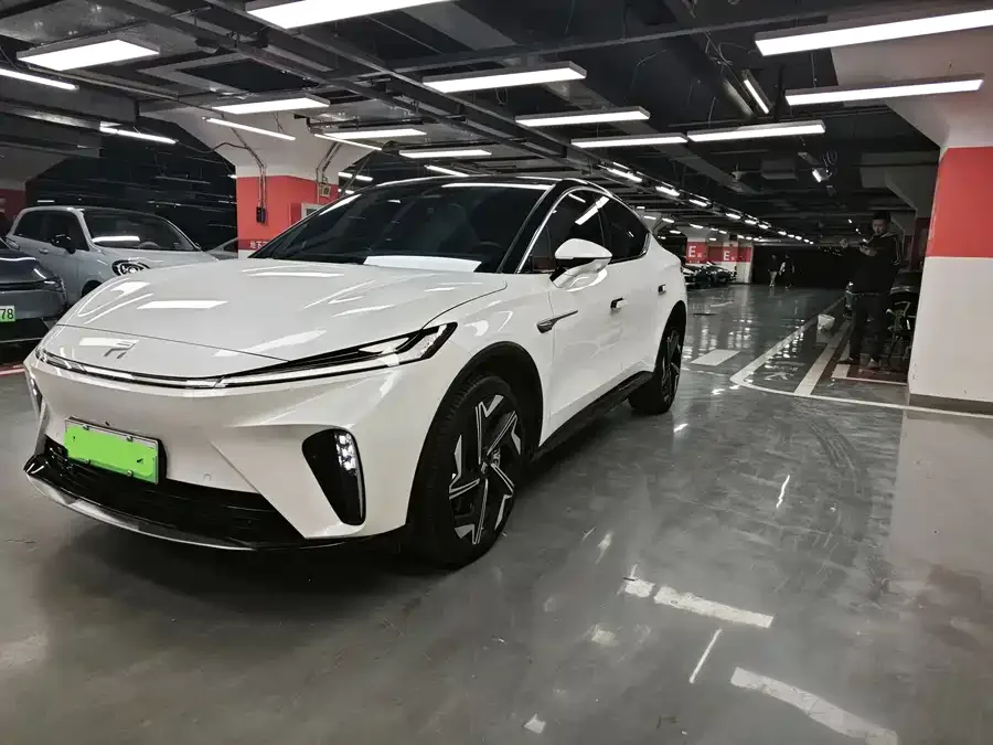 Roewe Feifan R7 Feifan R7 2024 Advanced Edition 2024 — фото 1, купить с доставкой в Москву