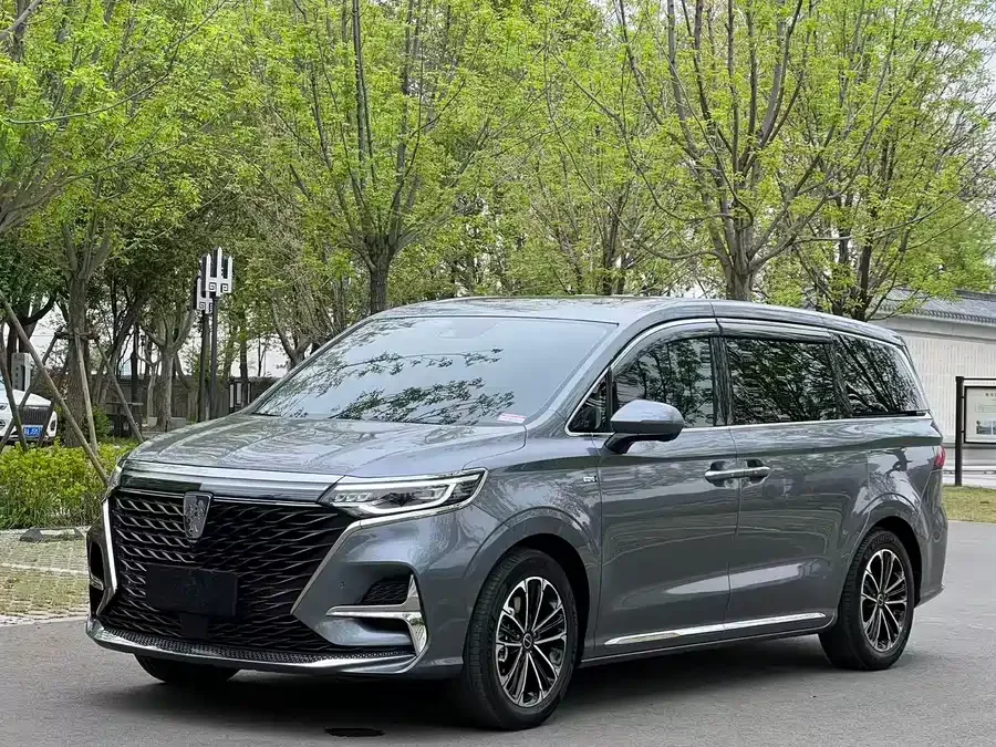 Roewe iMAX8 Roewe iMAX8 2022 400TGI Honor Edition 2022 — фото 1, купить с доставкой в Москву