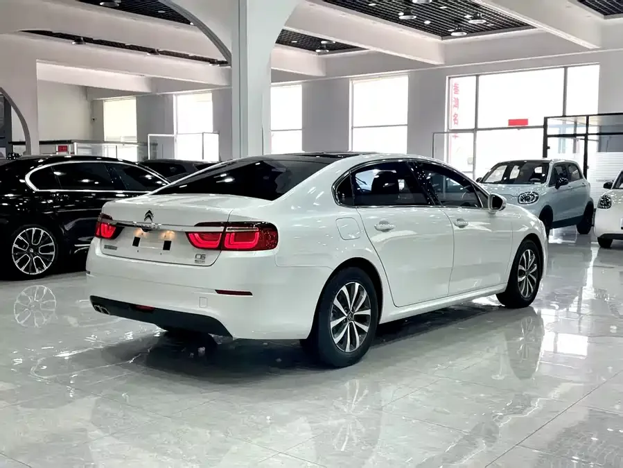 Citroen C6 Citroen C6 2021 400THP Comfort Edition 2023 — миниатюра 3