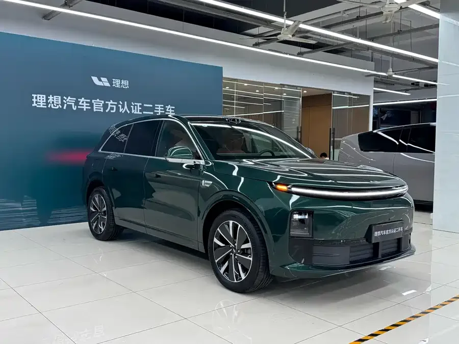 Li Xiang L6 Ideal L6 2025 Max Smart Renewal Edition 2025 — миниатюра 3