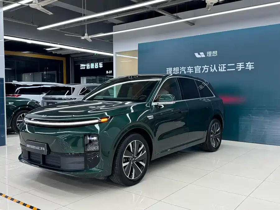 Li Xiang L6 Ideal L6 2025 Max Smart Renewal Edition 2025 — фото 1, купить с доставкой в Москву
