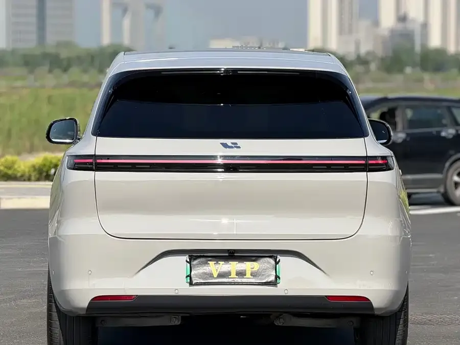 Li Xiang L6 Ideal L6 2025 Max Smart Renewal Edition 2025 — миниатюра 5