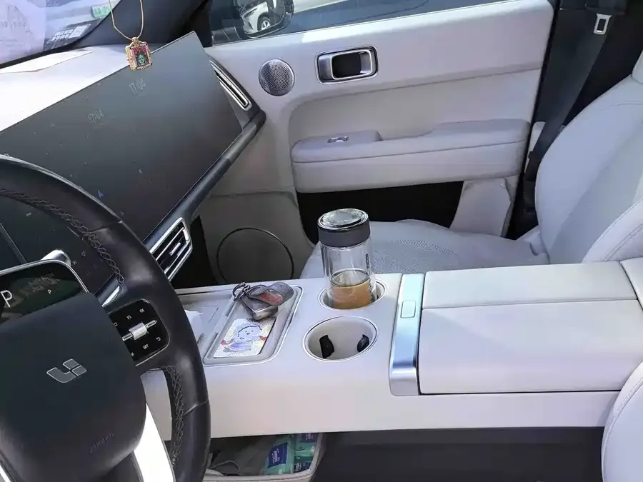 Li Xiang L6 Ideal L6 2024 Pro 2024 — миниатюра 4
