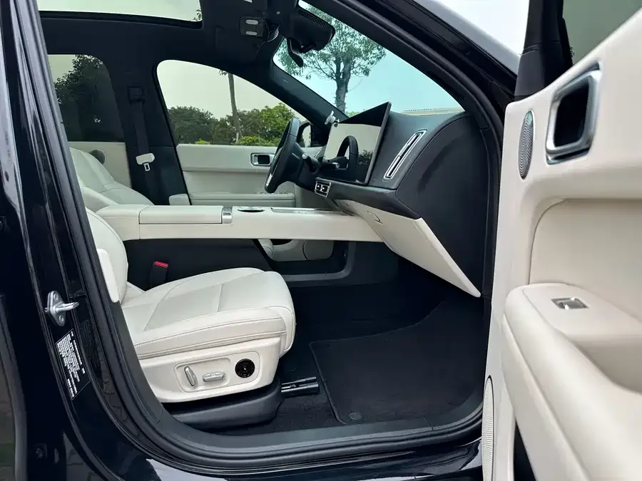 Li Xiang L6 Ideal L6 2024 Pro 2025 — миниатюра 3