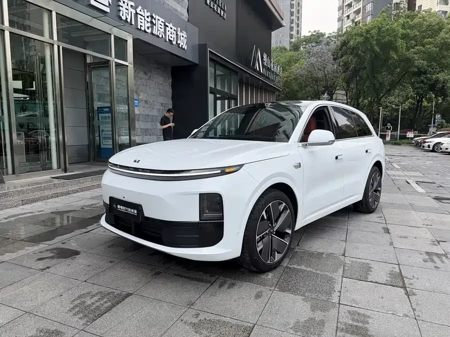 Li Xiang L6 2025
