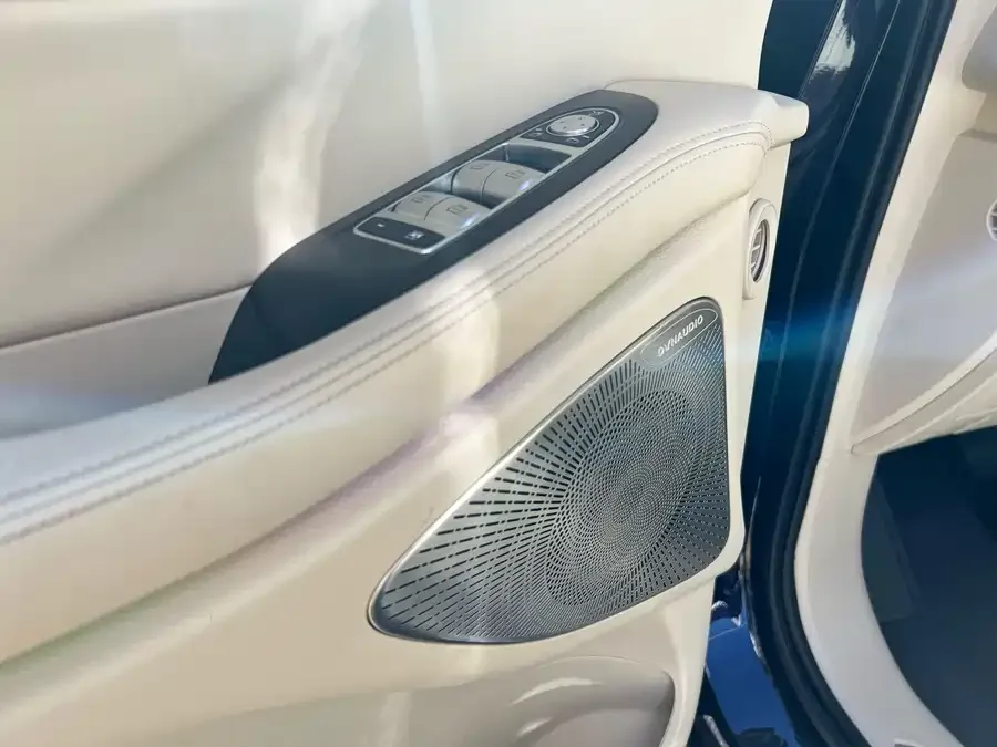 Voyah Lantu Dreamer 2022 Lantu Dreamer Low-Carbon Edition Dream+ Smart Package 2023 — миниатюра 5