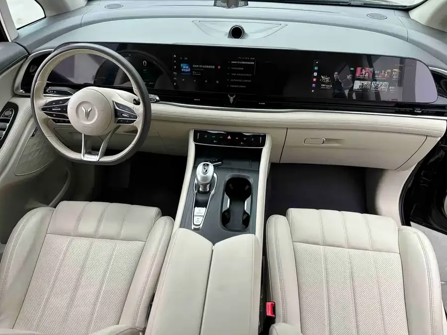 Voyah Lantu Dreamer 2022 Lantu Dreamer Low Carbon Edition + Smart Driving Package 2024 — миниатюра 3