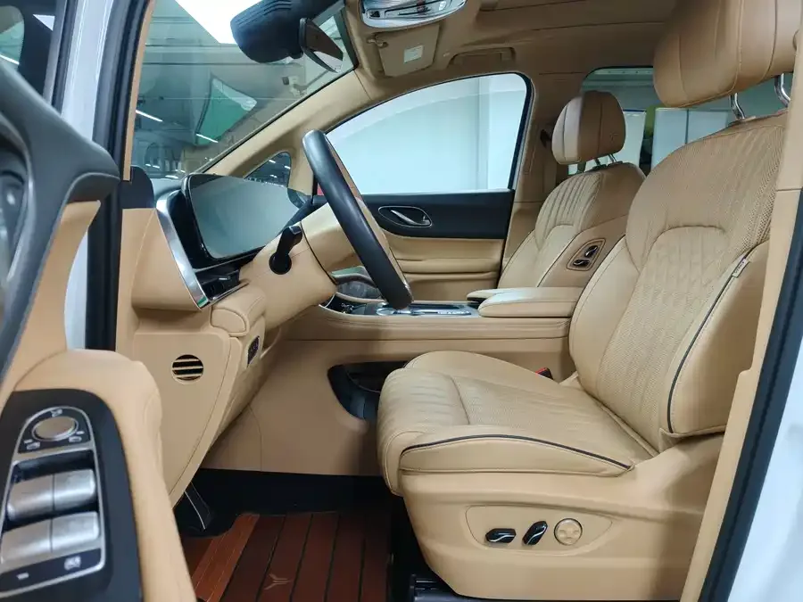 Voyah Lantu Dreamer 2022 Lantu Dreamer Low-Carbon Edition Dream+ Smart Package 2024 — миниатюра 4