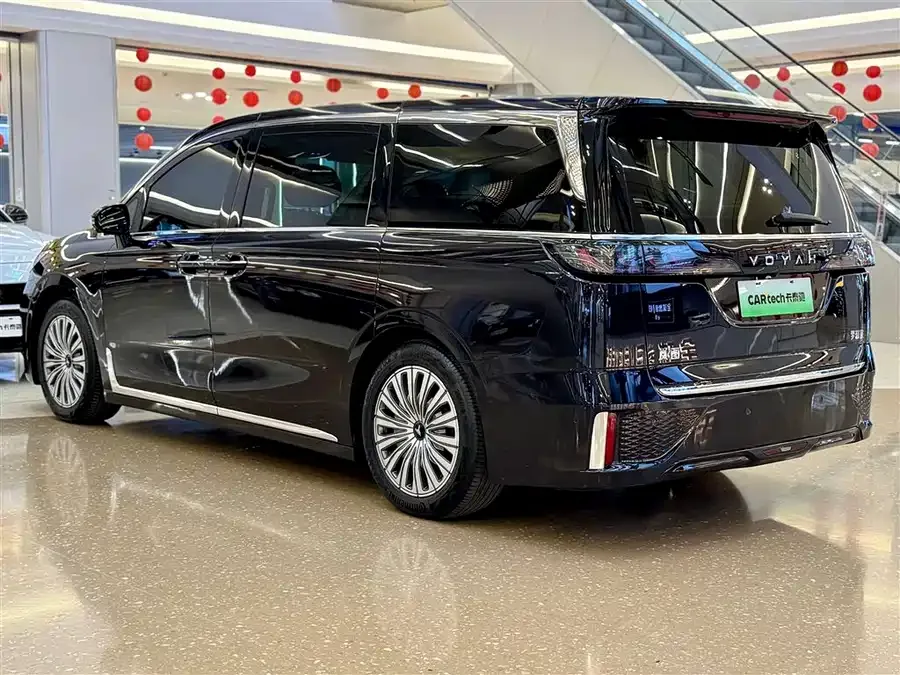 Voyah Lantu Dreamer VOYAH 2024 PHEV Ultra-Long-Range Premium Edition 2024 — миниатюра 3