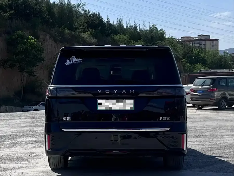 Voyah Lantu Dreamer VOYAH 2024 PHEV Ultra-Long-Range Premium Edition 2024 — миниатюра 2