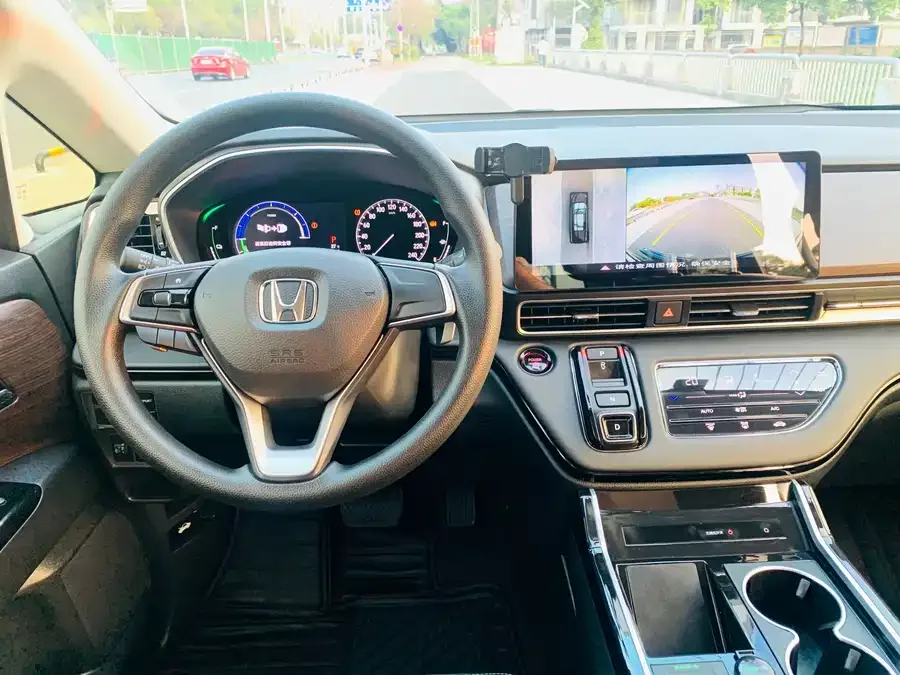 Honda Odyssey 2024 Odyssey 2.0L e:HEV Elite Enjoy Edition 2024 — миниатюра 4