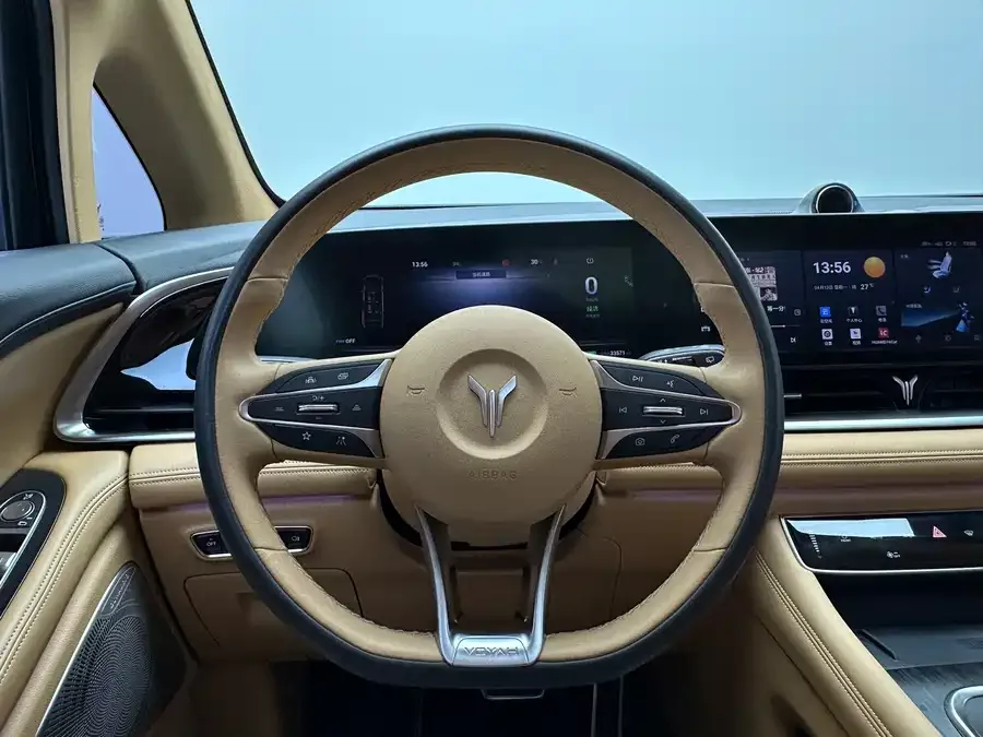 Voyah Lantu Dreamer 2022 Lantu Dreamer Low-Carbon Edition Dream+ Smart Package 2022 — миниатюра 5