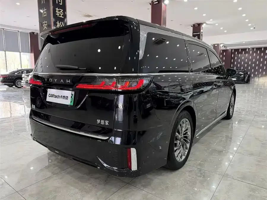 Voyah Lantu Dreamer 2022 Lantu Dreamer Low-Carbon Edition Dream+ Smart Package 2022 — миниатюра 4