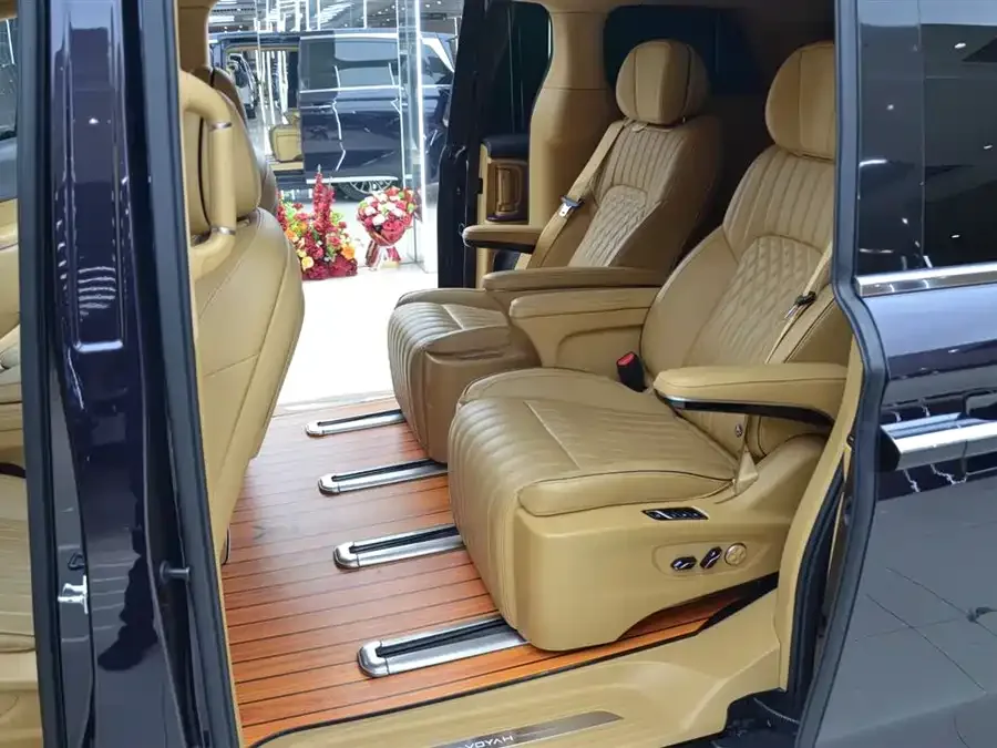 Voyah Lantu Dreamer VOYAH 2024 PHEV Ultra-Long-Range Flagship Edition 2024 — миниатюра 2