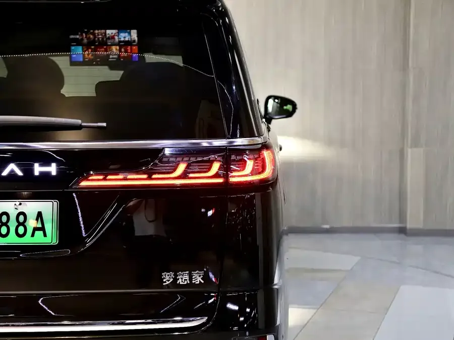 Voyah Lantu Dreamer Lantu Dreamer 2025 PHEV 4WD Flagship Kunpeng Edition 2024 — миниатюра 3