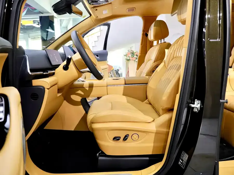 Voyah Lantu Dreamer Lantu Dreamer 2025 PHEV 4WD Flagship Kunpeng Edition 2024 — миниатюра 4