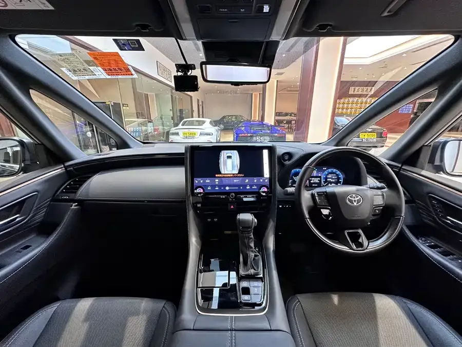 Toyota Alphard Alphard 2025 Hybrid 2.5L Premium Gold Edition 2026 — миниатюра 3