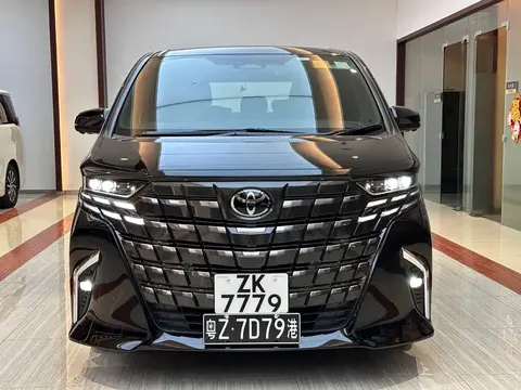 Toyota Alphard 2026 buy in Moscow