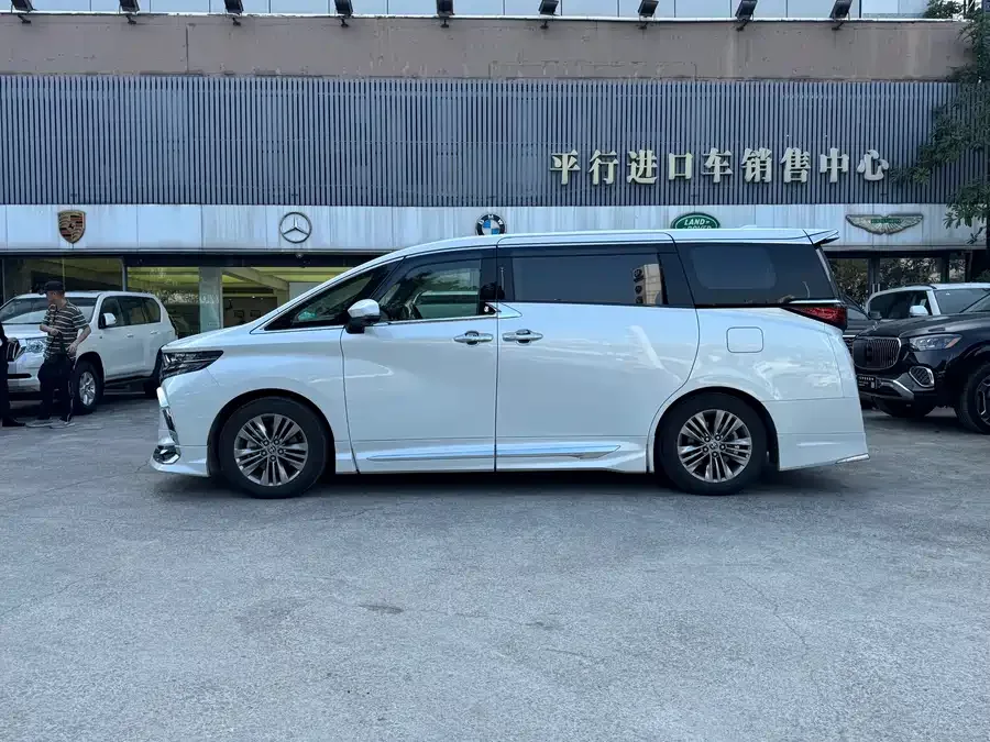 Toyota Alphard Alphard 2025 Hybrid 2.5L Premium Gold Edition 2025 — миниатюра 4