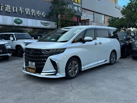 Toyota Alphard 2025 купить в Москве