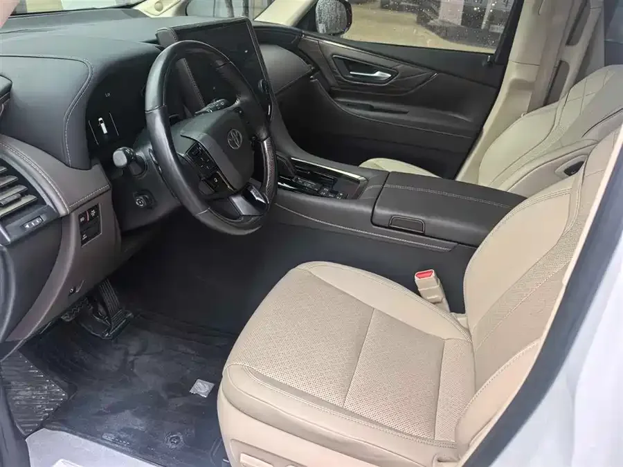Toyota Alphard Alphard 2024 Hybrid 2.5L Premium Edition 2025 — миниатюра 4