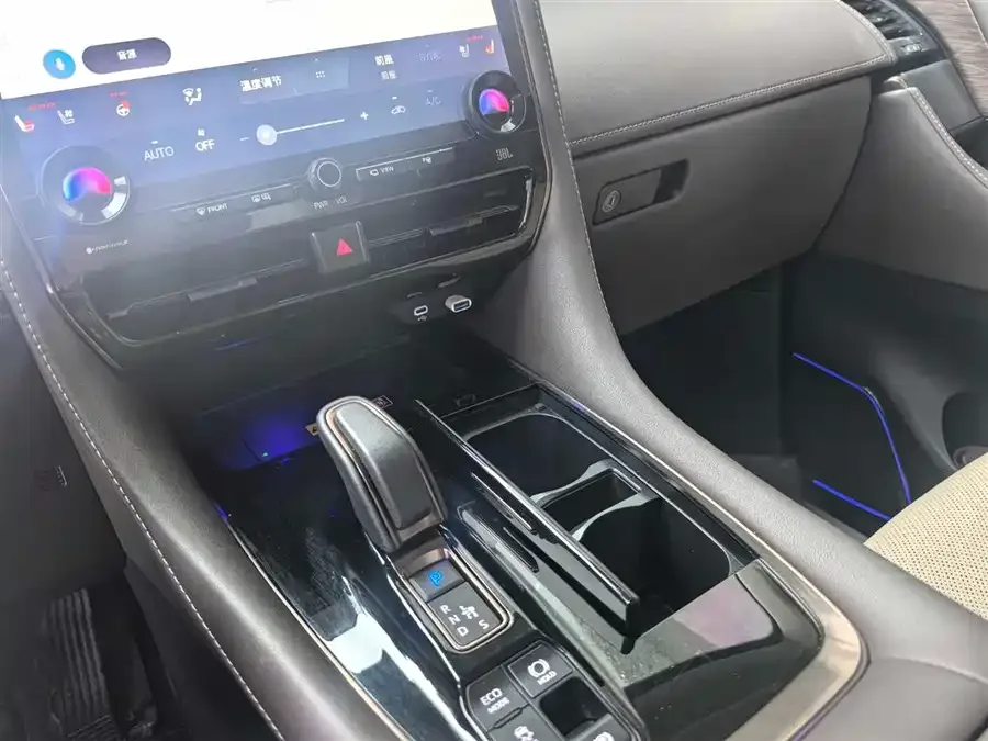 Toyota Alphard Alphard 2024 Hybrid 2.5L Premium Edition 2025 — миниатюра 5