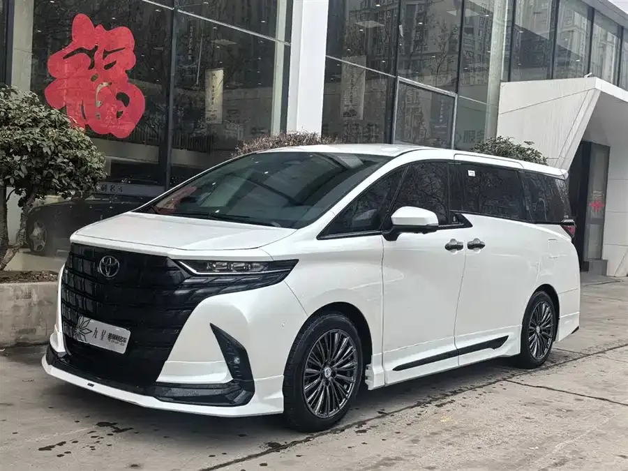 Toyota Alphard 2025