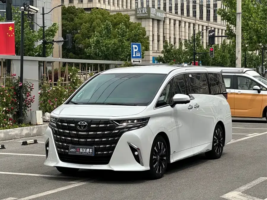 Toyota Alphard 2023