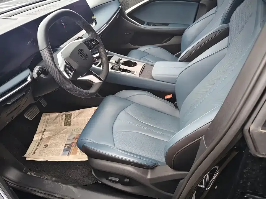 MG 7 MG7 2023 2.0T Automatic Beauty Hunter Premium Edition 2024 — миниатюра 3
