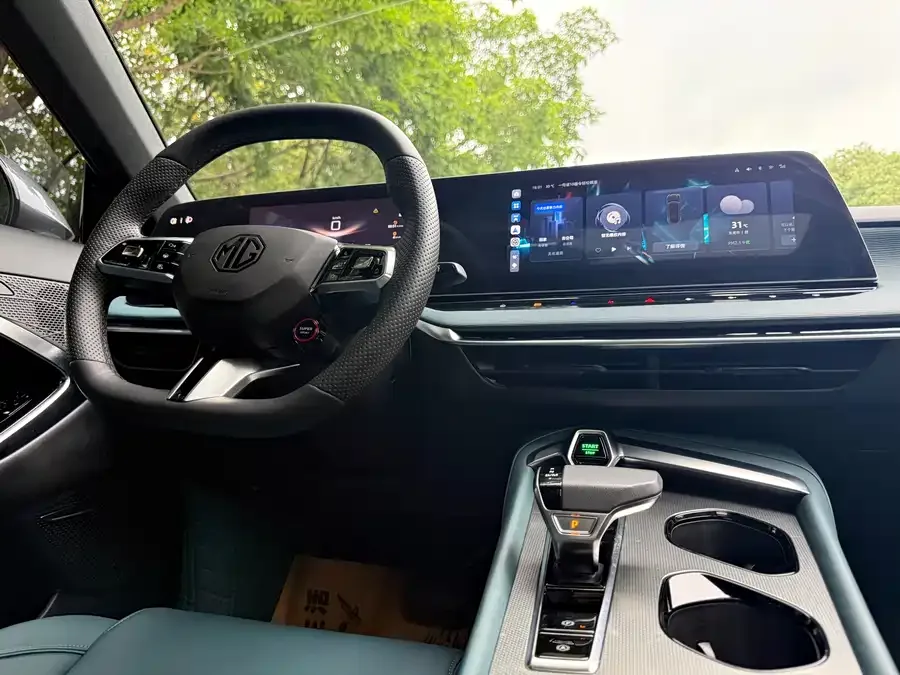 MG 7 MG7 2025 1.5T 300 DCT Luxury Edition 2025 — миниатюра 3