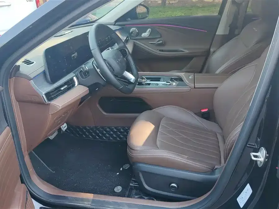 Chery Arrizo 8 Arrizo 8 2025 2.0T DCT 2025 — миниатюра 3