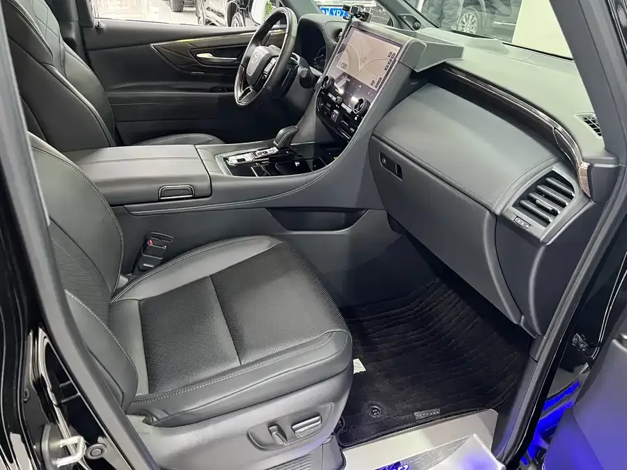 Toyota Alphard Alphard 2024 Hybrid 2.5L Premium Edition 2026 — миниатюра 5