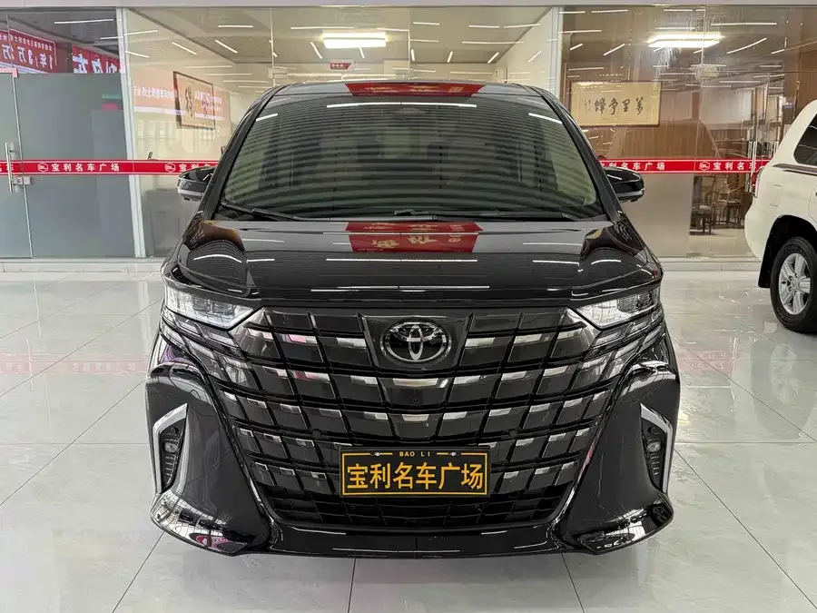 Toyota Alphard 2025