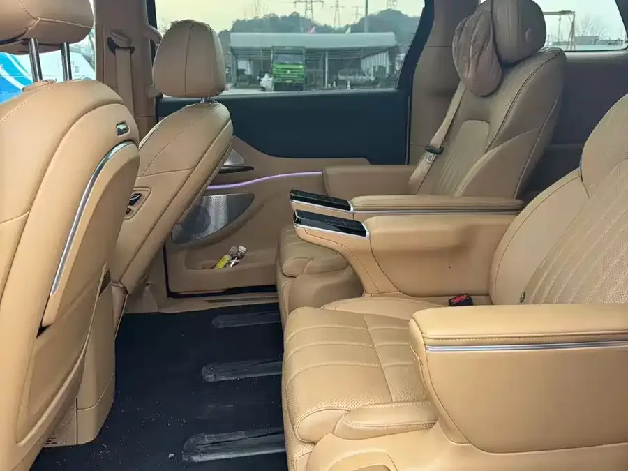 Voyah Lantu Dreamer Lantu Dreamer 2025 PHEV 4WD Flagship Kunpeng Edition 2024 — миниатюра 3