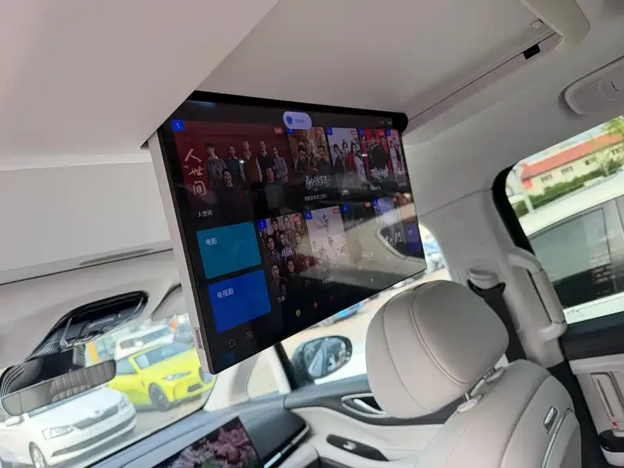 Voyah Lantu Dreamer Lantu Dreamer 2025 PHEV 4WD Flagship Kunpeng Edition 2025 — миниатюра 3